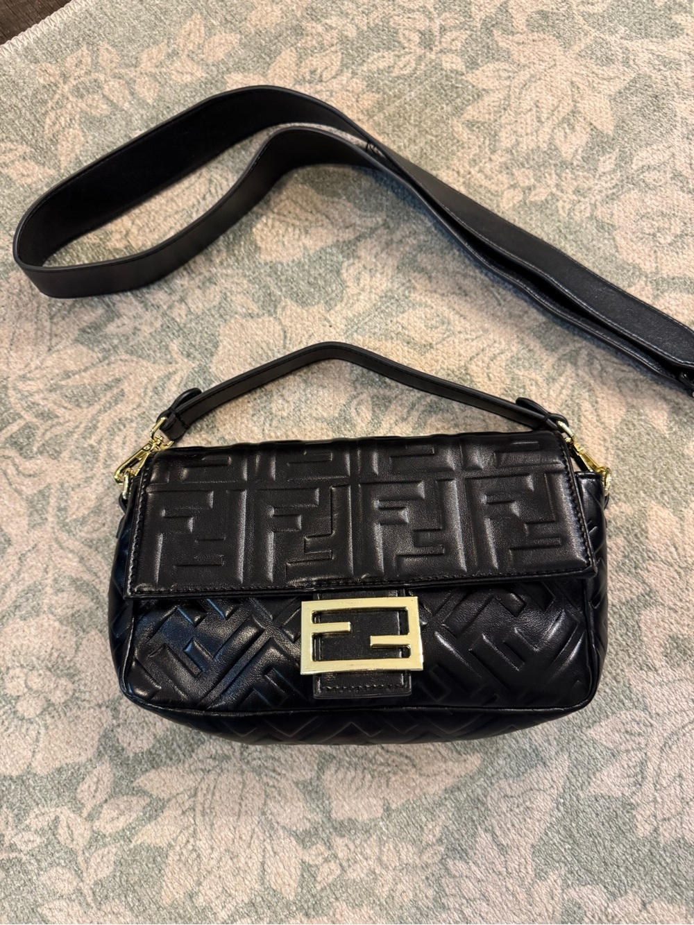 Designer Baguette Bag Purse - Picture 4 of 9